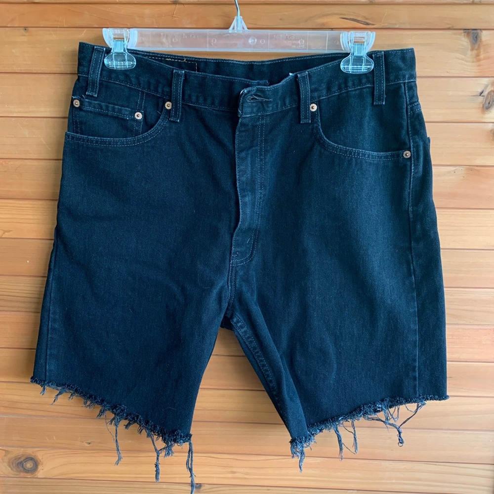 Levis 505 Regular Fit Black Cutoff Jean Shorts, W36